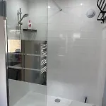 Maisonnette Avec Jardin, Piscine, Netflix בקתה *