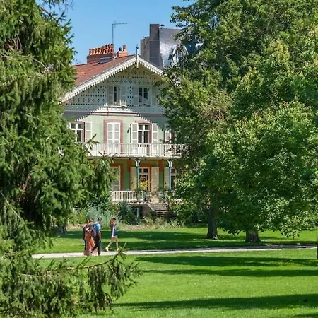 Maisonnette Avec Jardin, Piscine, Netflix Domek alpejski Vichy