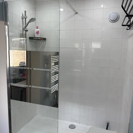 Maisonnette Avec Jardin, Piscine, Netflix Domek alpejski *