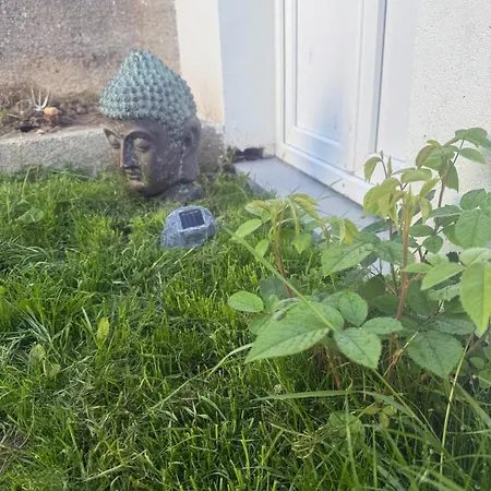 בקתה Maisonnette Avec Jardin, Piscine, Netflix