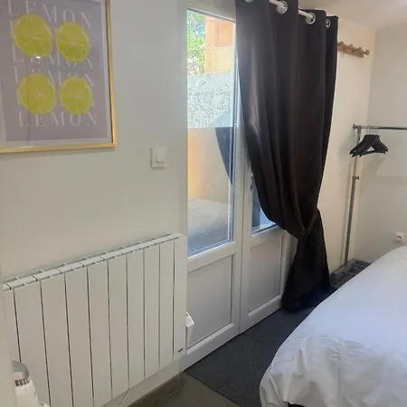 Maisonnette Avec Jardin, Piscine, Netflix Шале