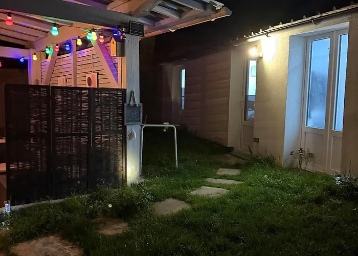 Maisonnette Avec Jardin, Piscine, Netflix Шале *